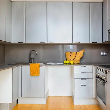 2br - 2bh Close To The Beach Apartment
