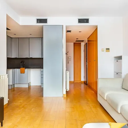 2br - 2bh Close To The Beach Barcelona