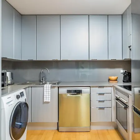 2br - 2bh Close To The Beach Apartment Barcelona